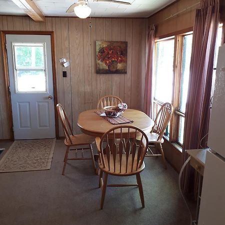 Chalkley'S Sandy Bay Cottage Resort Nipissing Beach Bagian luar foto