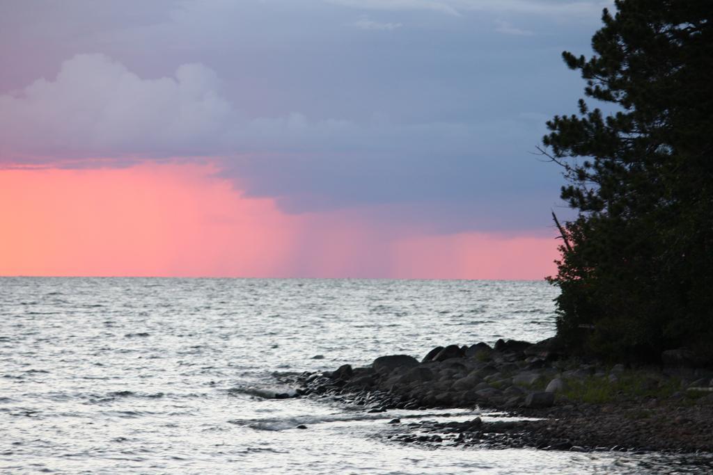 Chalkley'S Sandy Bay Cottage Resort Nipissing Beach Bagian luar foto