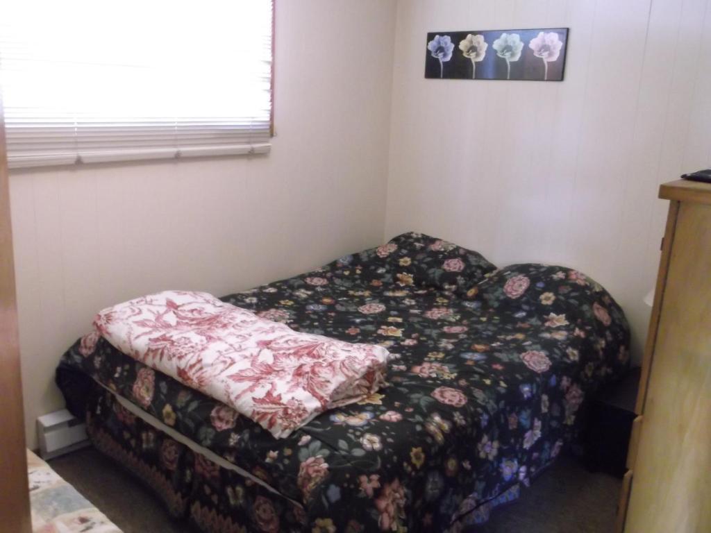 Chalkley'S Sandy Bay Cottage Resort Nipissing Beach Bagian luar foto