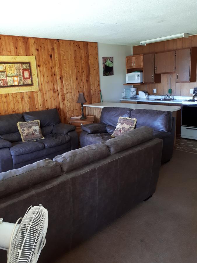 Chalkley'S Sandy Bay Cottage Resort Nipissing Beach Bagian luar foto