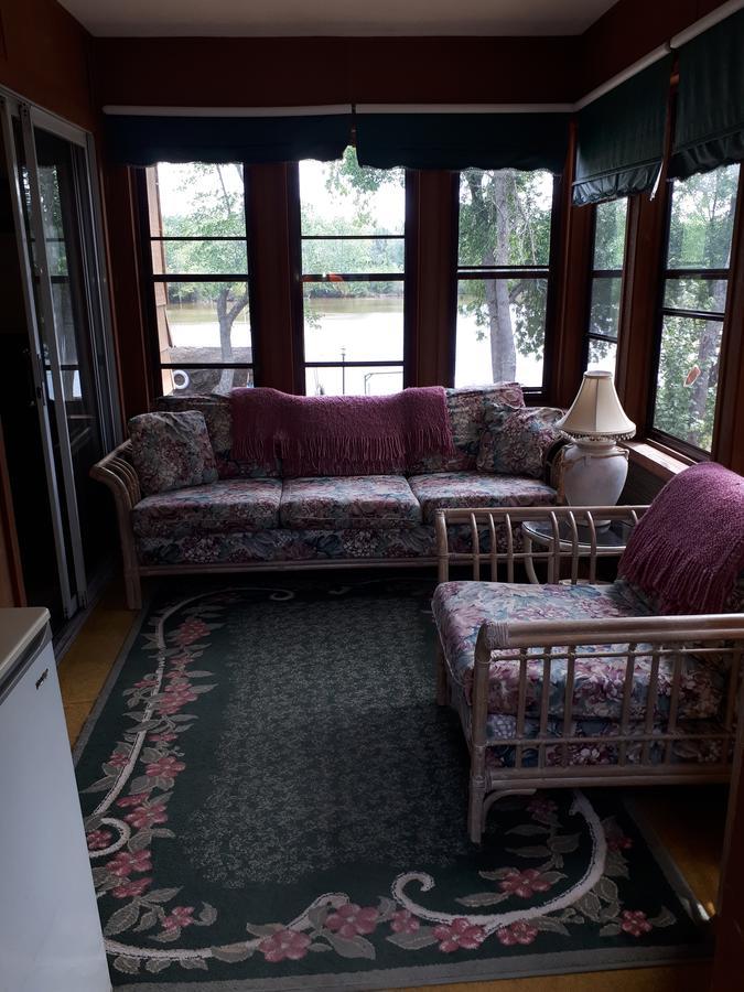 Chalkley'S Sandy Bay Cottage Resort Nipissing Beach Bagian luar foto